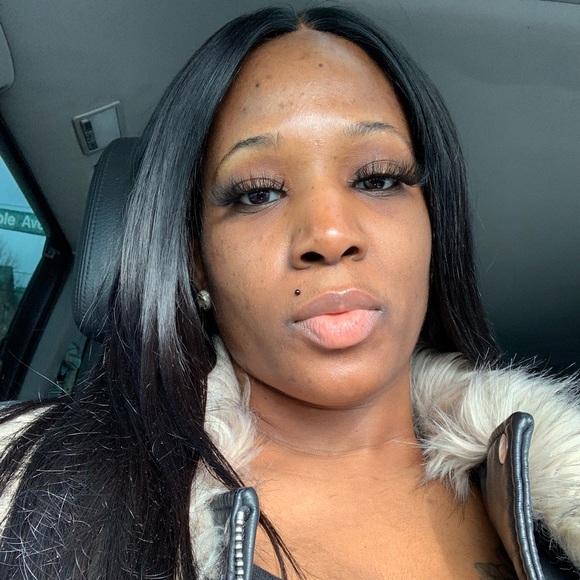 Meet your Posher, Jamese - Picture 2 of 3